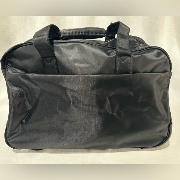 Zip n’ Jet Softshell Rolling Suitcase - Picture 2 of 4